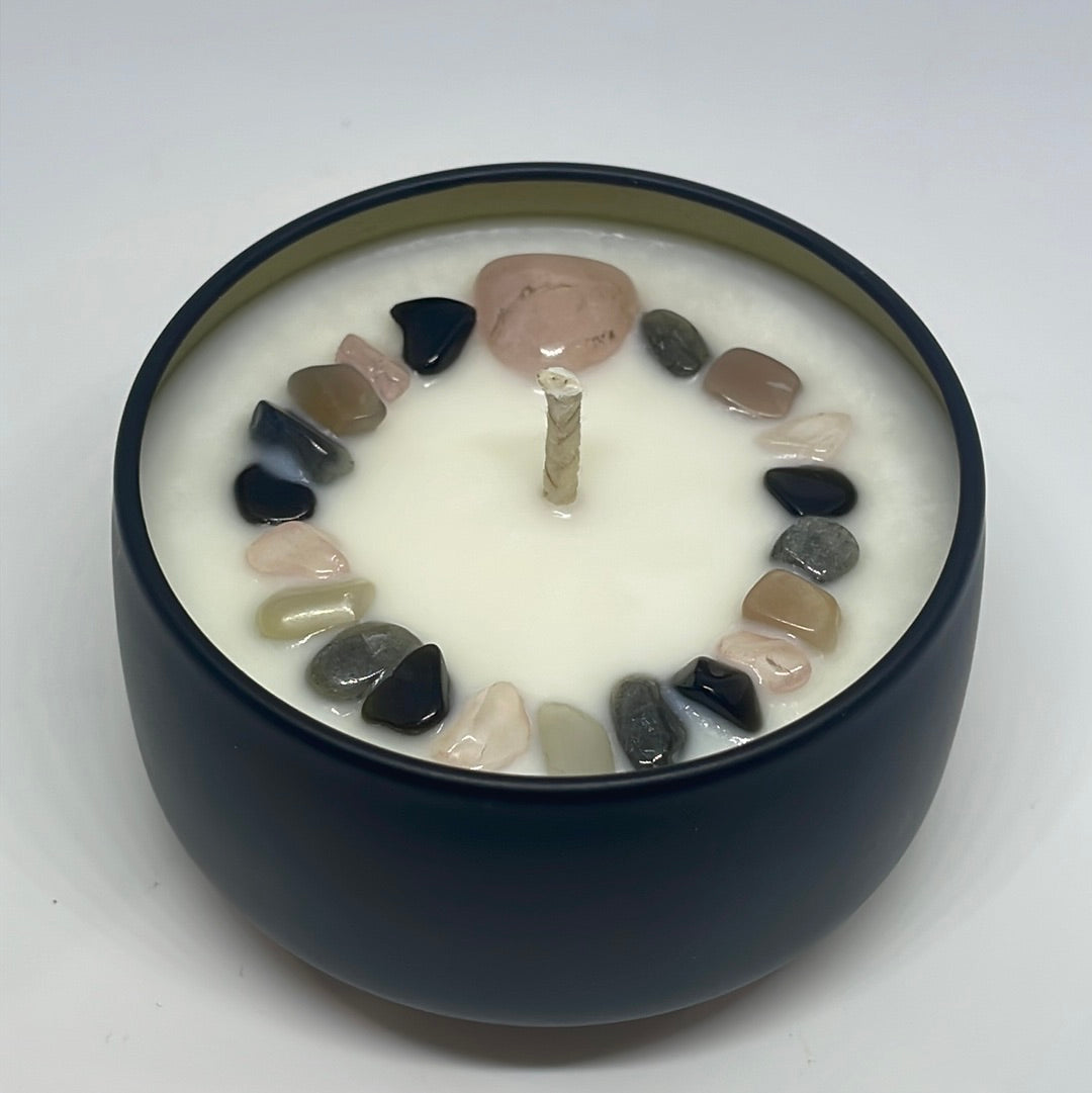 Shadow Healing – Reiki-Infused Dark Crystal Candle for Inner Work & Transformation
