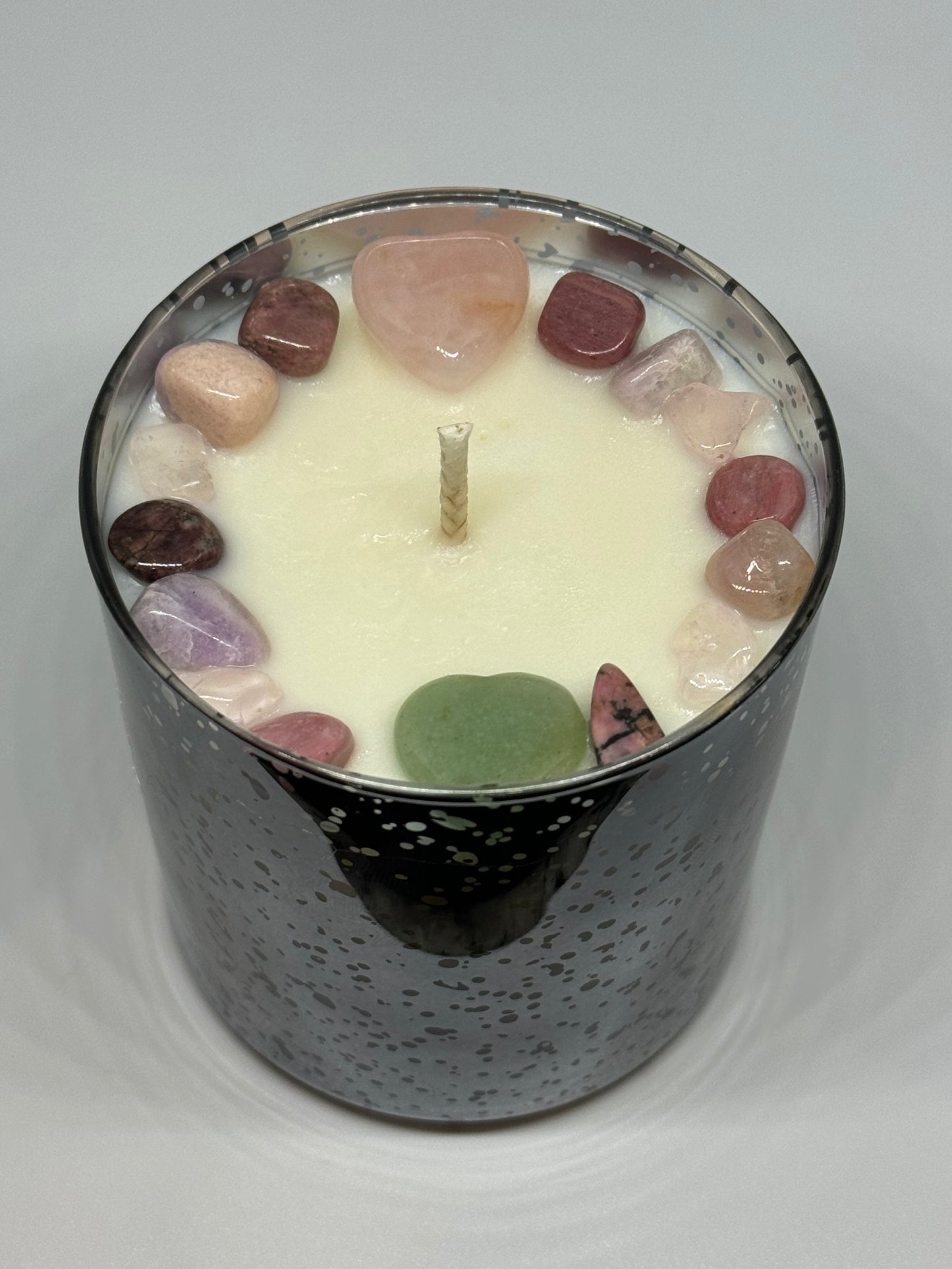 Love Letter – Self-Love Reiki Candle with Rose Quartz, Green Aventurine & Heart-Healing Intention